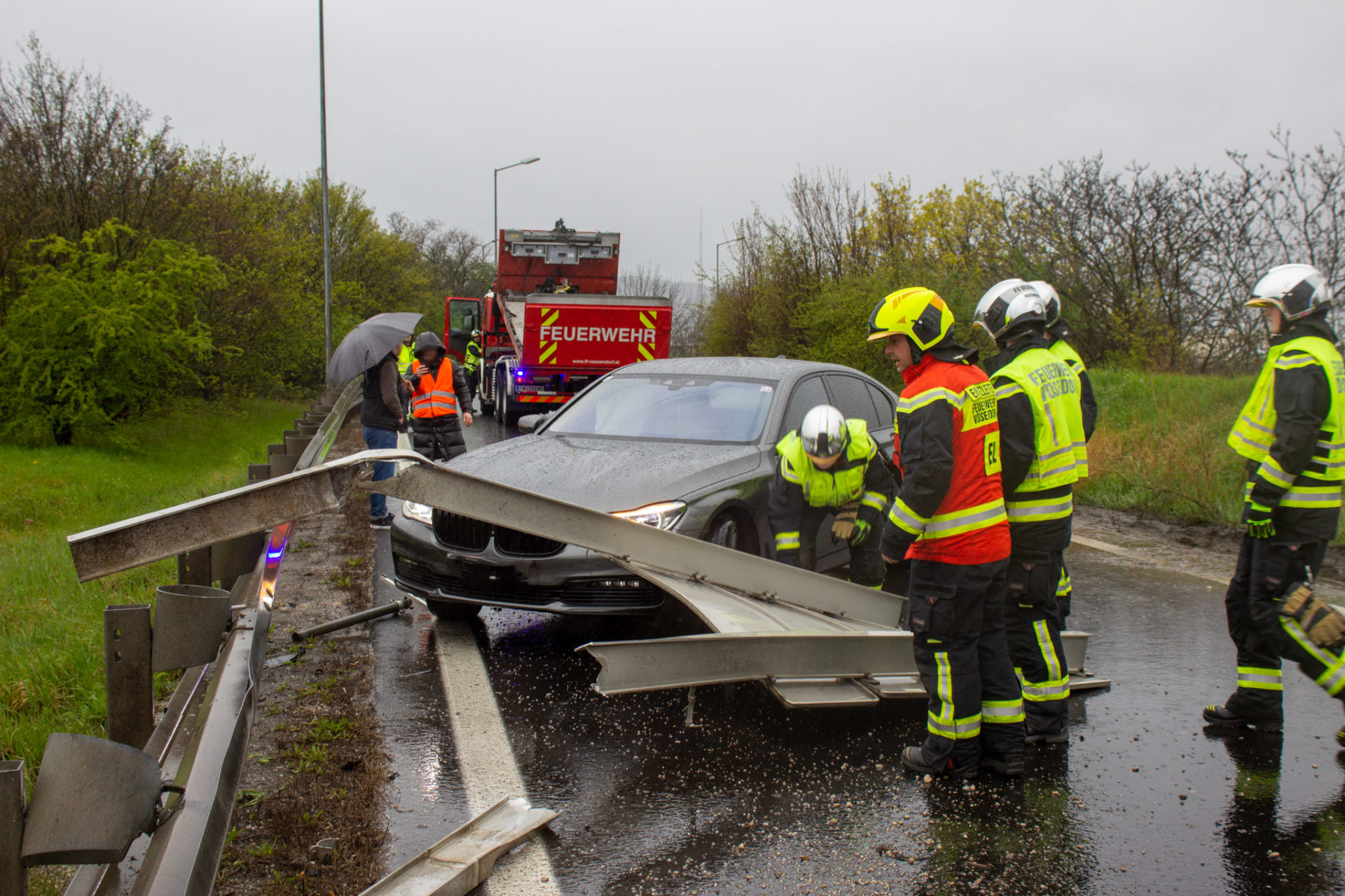20230414, Einsatzserie vier Autobahnbergungen am Freitag4