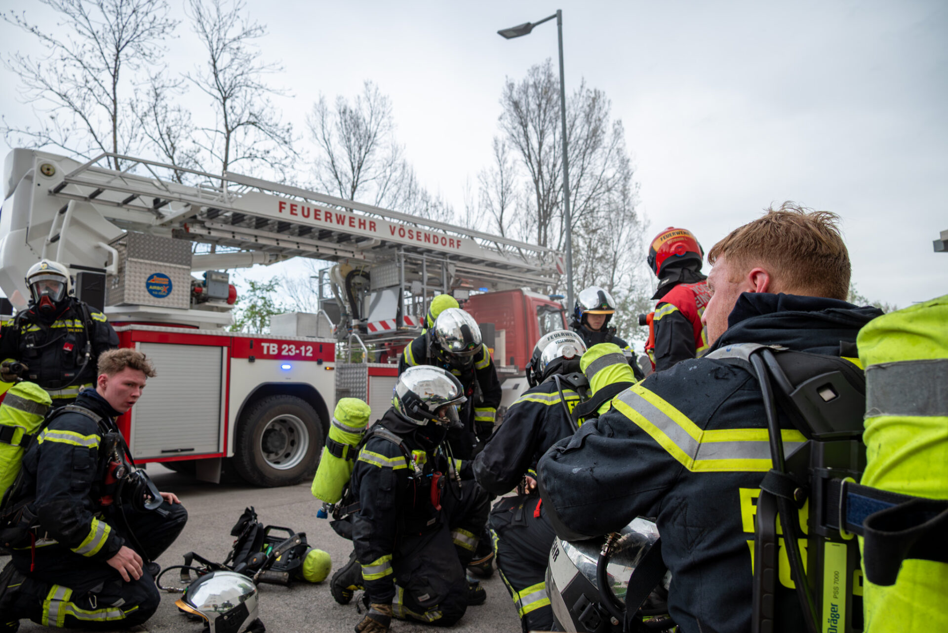 2025-04-15_1343_B2_Gebaeudebrand-Innenraum-12_Web