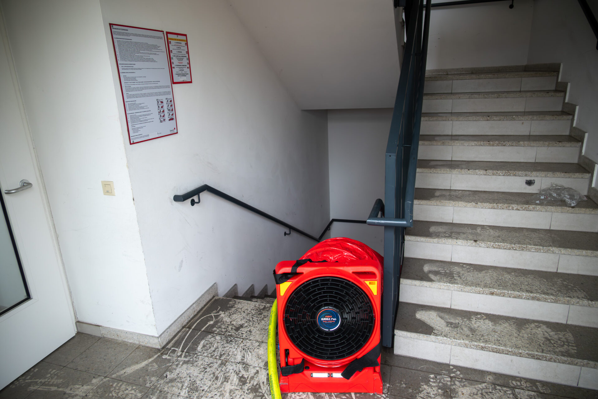 2025-04-15_1343_B2_Gebaeudebrand-Innenraum-19_Web
