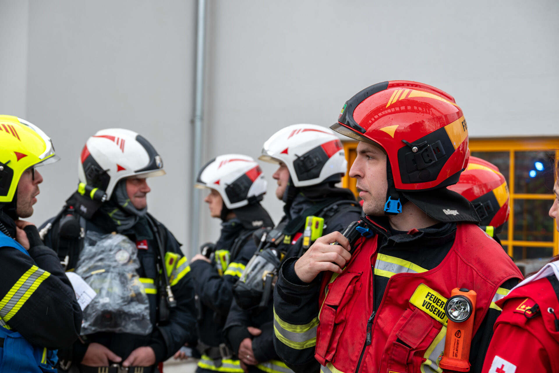 2025-04-15_1343_B2_Gebaeudebrand-Innenraum-44_Web