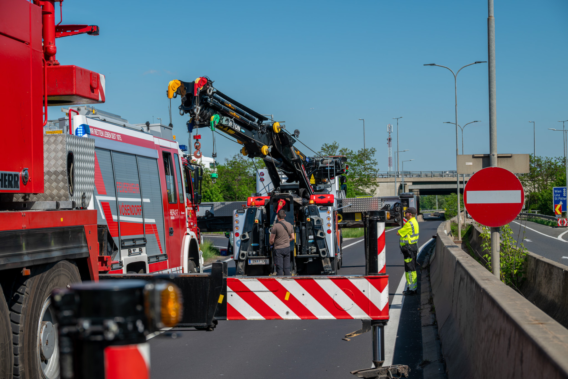 2025-05-02_1424_T1_Bergung-Grossfahrzeug-6_Web