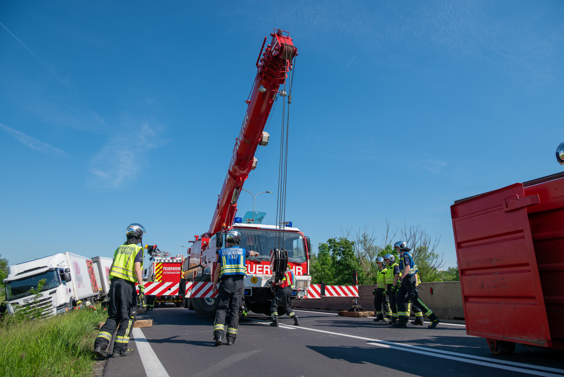 2025-05-02_1424_T1_Bergung-Grossfahrzeug-7_Web